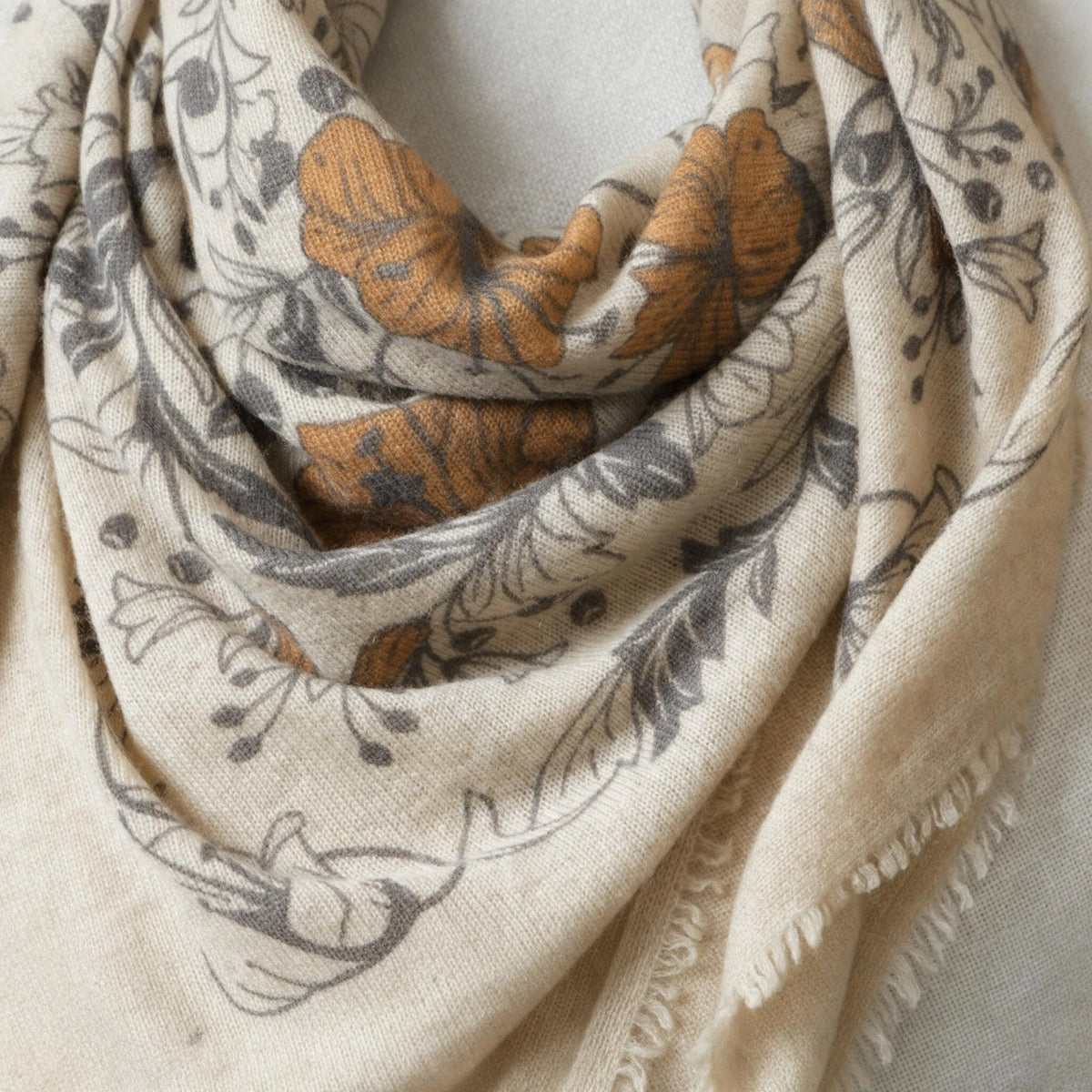 Heritage Lily – 100% Cashmere Square Shawl | 26-Count Knit | 110g