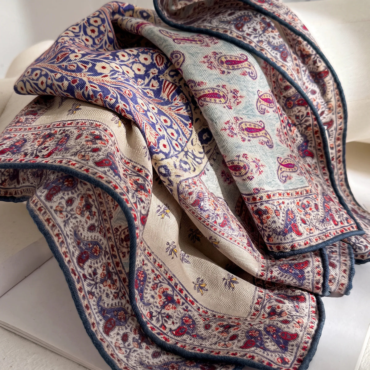 Chelsea Heritage – Double-Sided 70% Wool 30% Silk Scarf