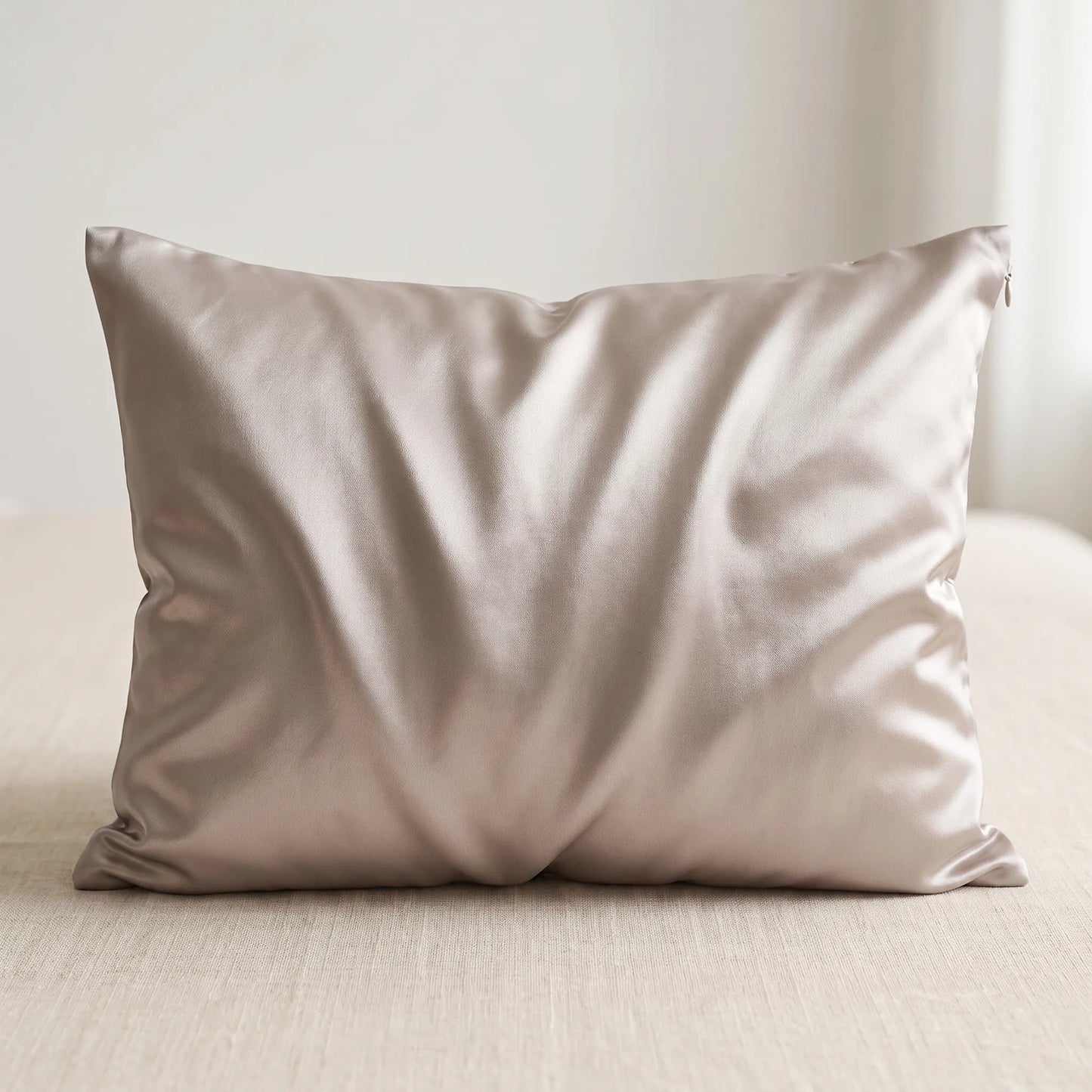 Silk Haven – 100% Mulberry Silk Pillowcase | 22 Momme | Hidden Zipper