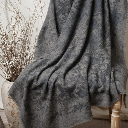 Heritage Lily – 100% Cashmere Square Shawl | 26-Count Knit | 110g