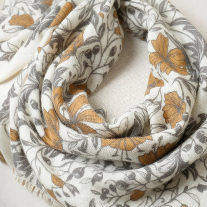 Heritage Lily – 100% Cashmere Square Shawl | 26-Count Knit | 110g