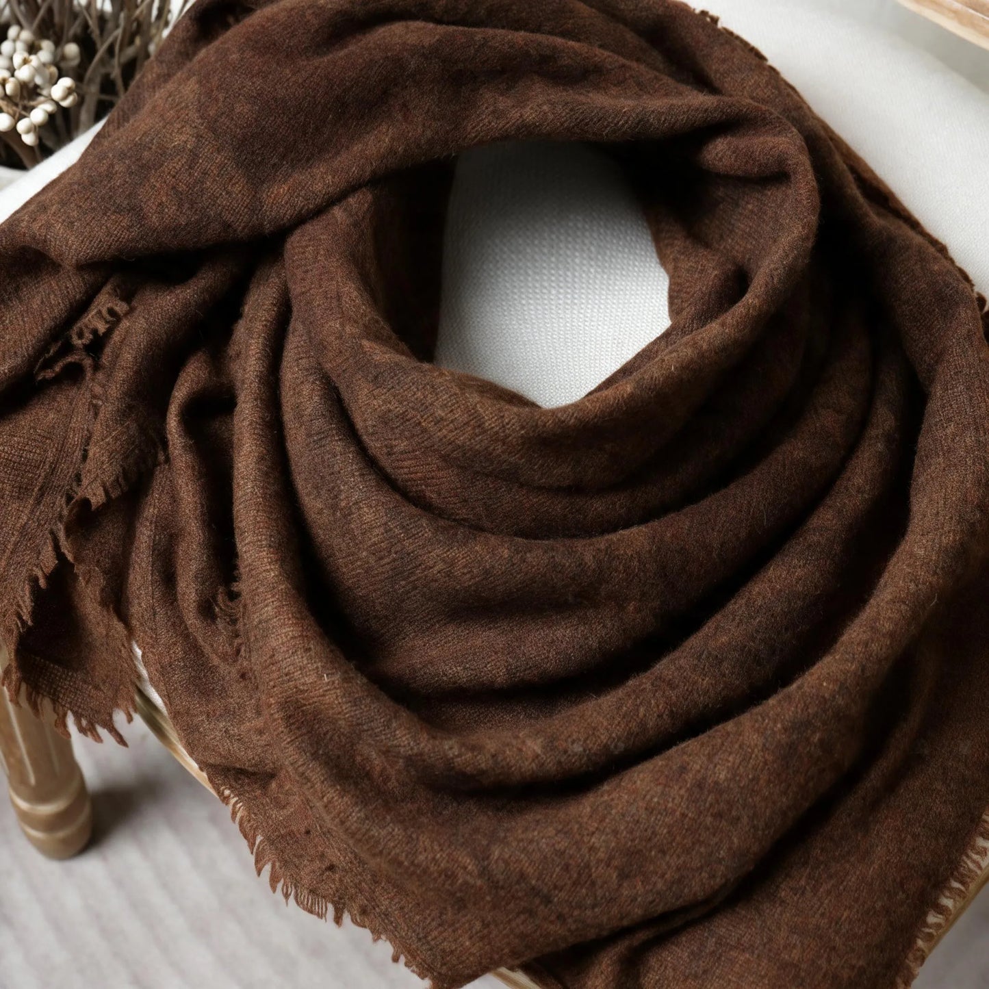 Heritage Lily – 100% Cashmere Square Shawl | 26-Count Knit | 110g