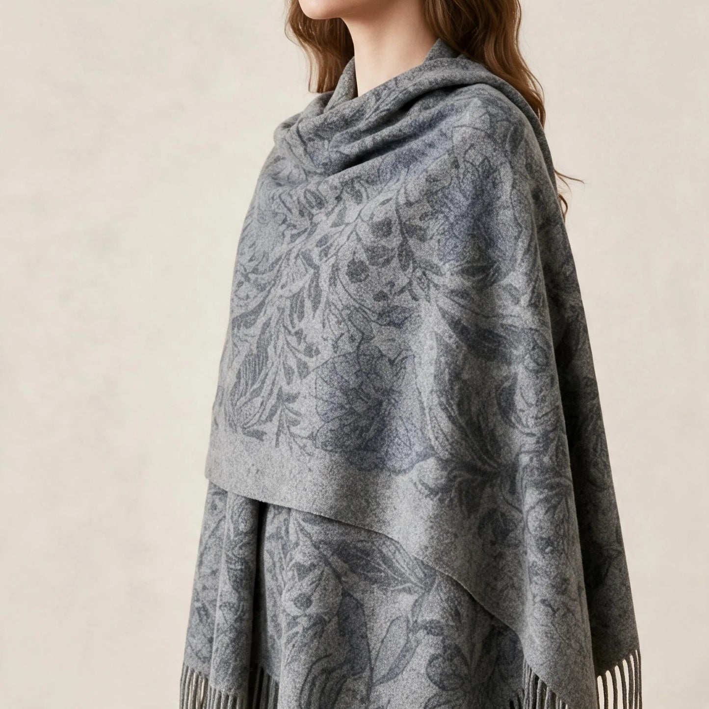 Heritage Lily – 100% Cashmere Square Shawl | 26-Count Knit | 110g