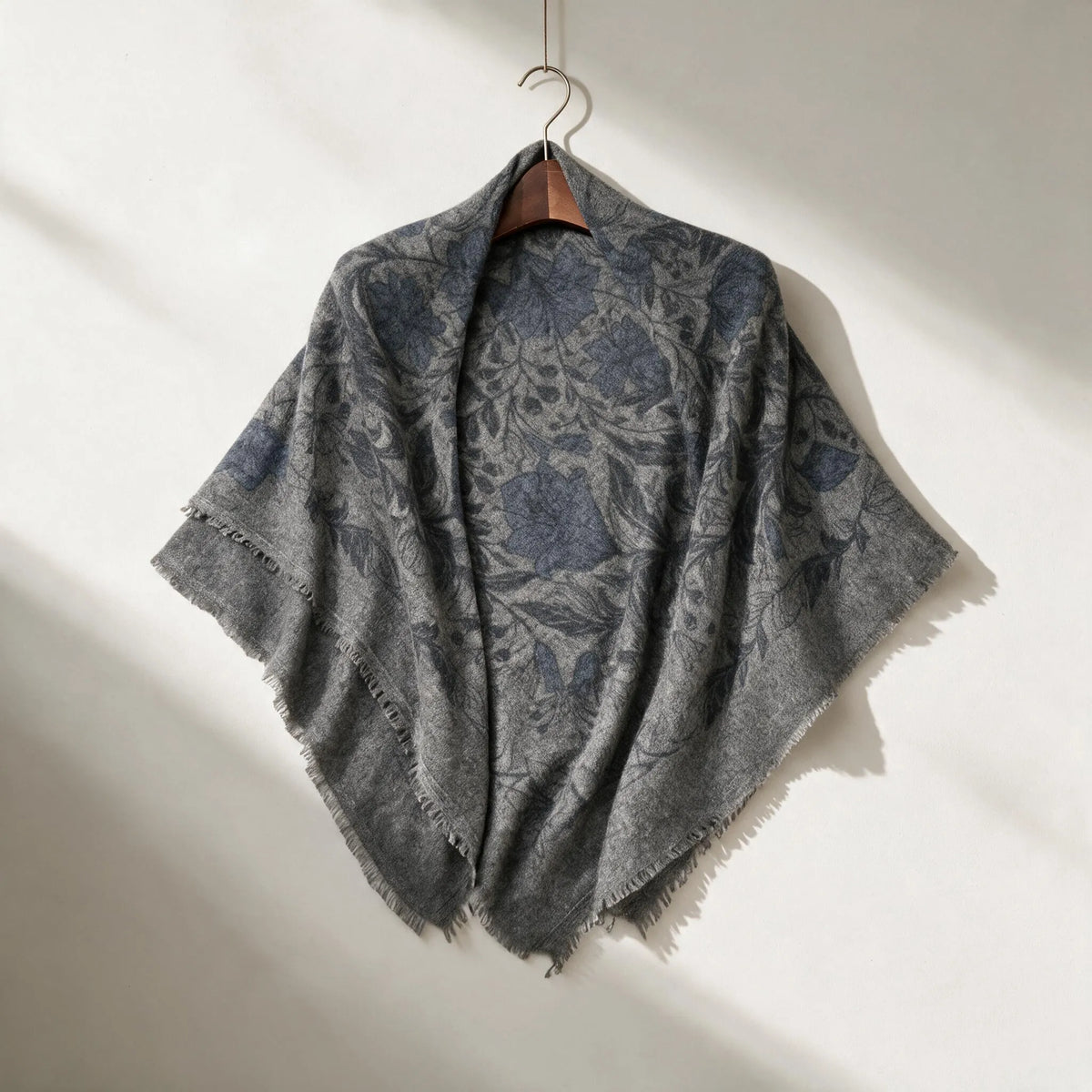 Heritage Lily – 100% Cashmere Square Shawl | 26-Count Knit | 110g