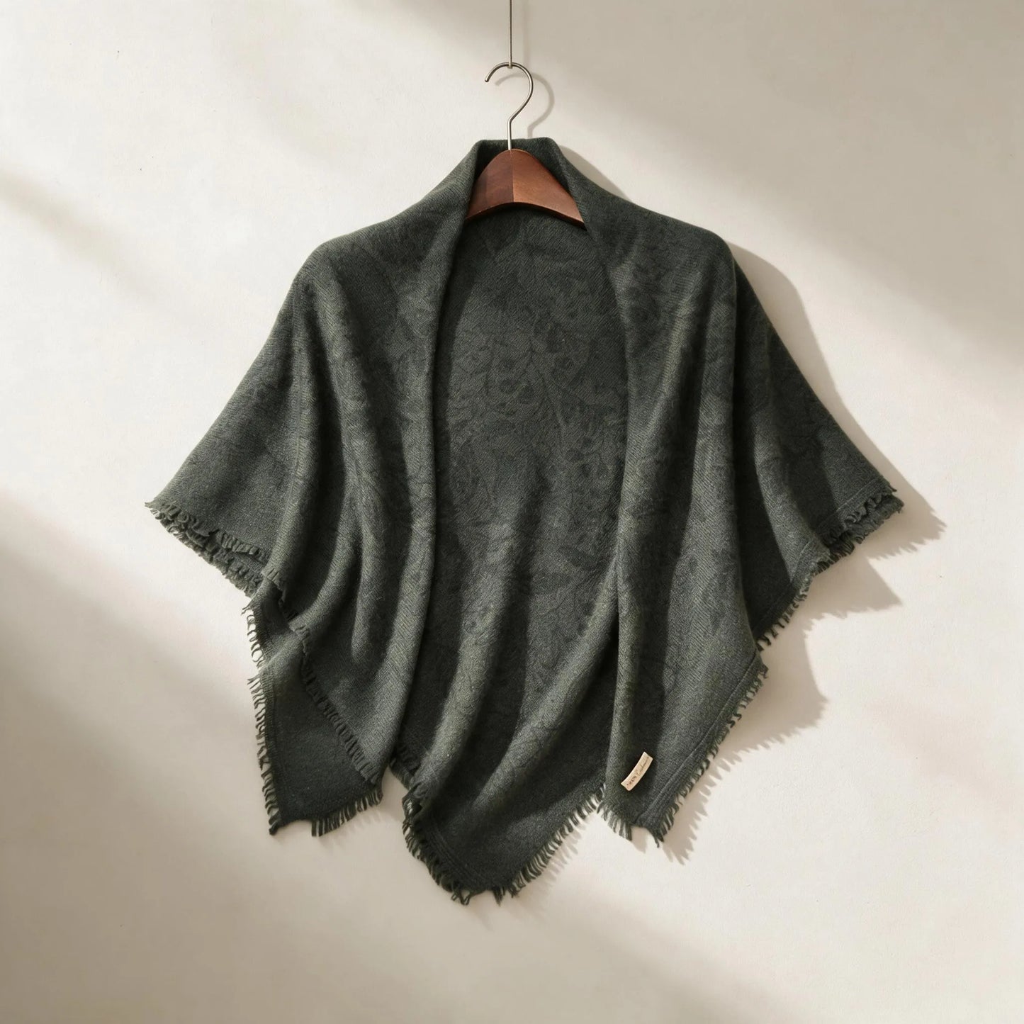Heritage Lily – 100% Cashmere Square Shawl | 26-Count Knit | 110g