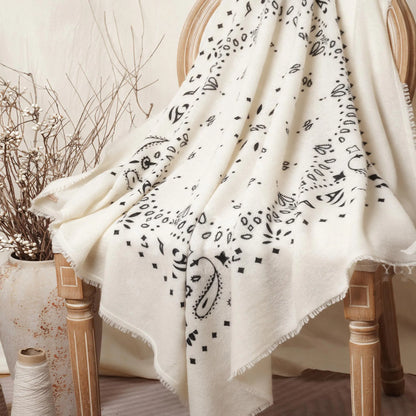 Heritage Paisley – 100% Cashmere Square Scarf | 26-Count Knit | 110g