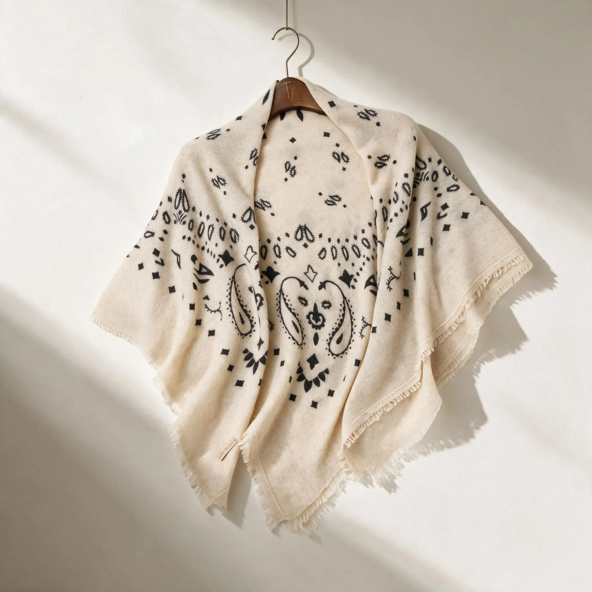 Heritage Paisley – 100% Cashmere Square Scarf | 26-Count Knit | 110g