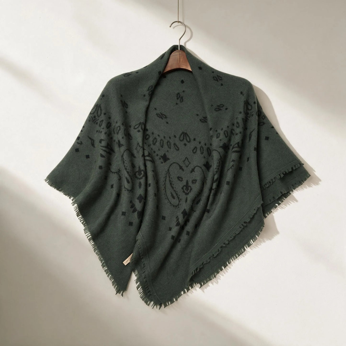 Heritage Paisley – 100% Cashmere Square Scarf | 26-Count Knit | 110g