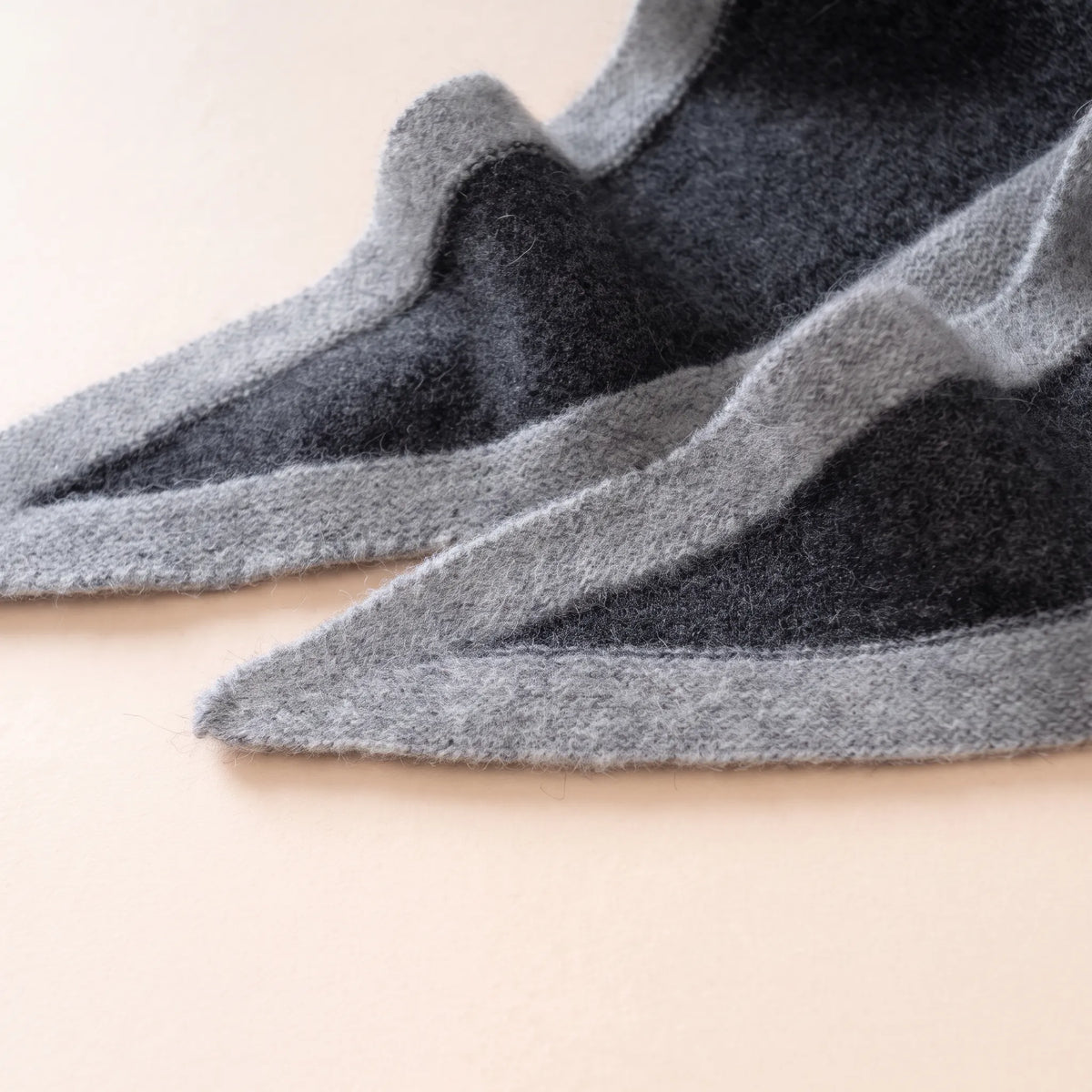 Savile Contrast – Brushed 100% Cashmere Triangle Scarf