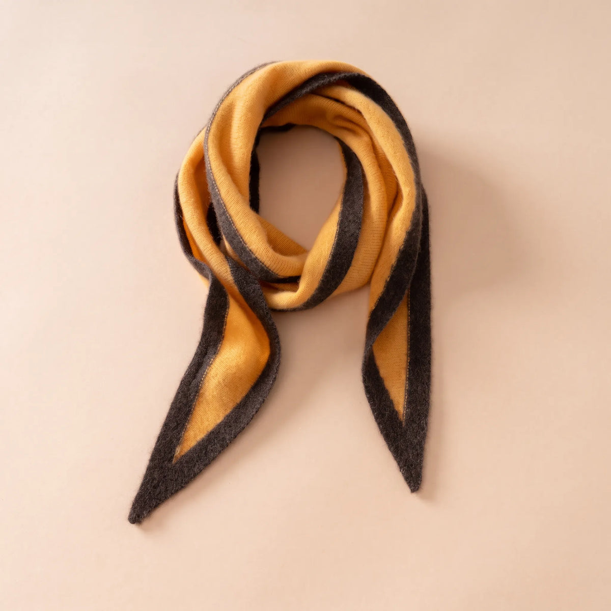 Savile Contrast – Brushed 100% Cashmere Triangle Scarf