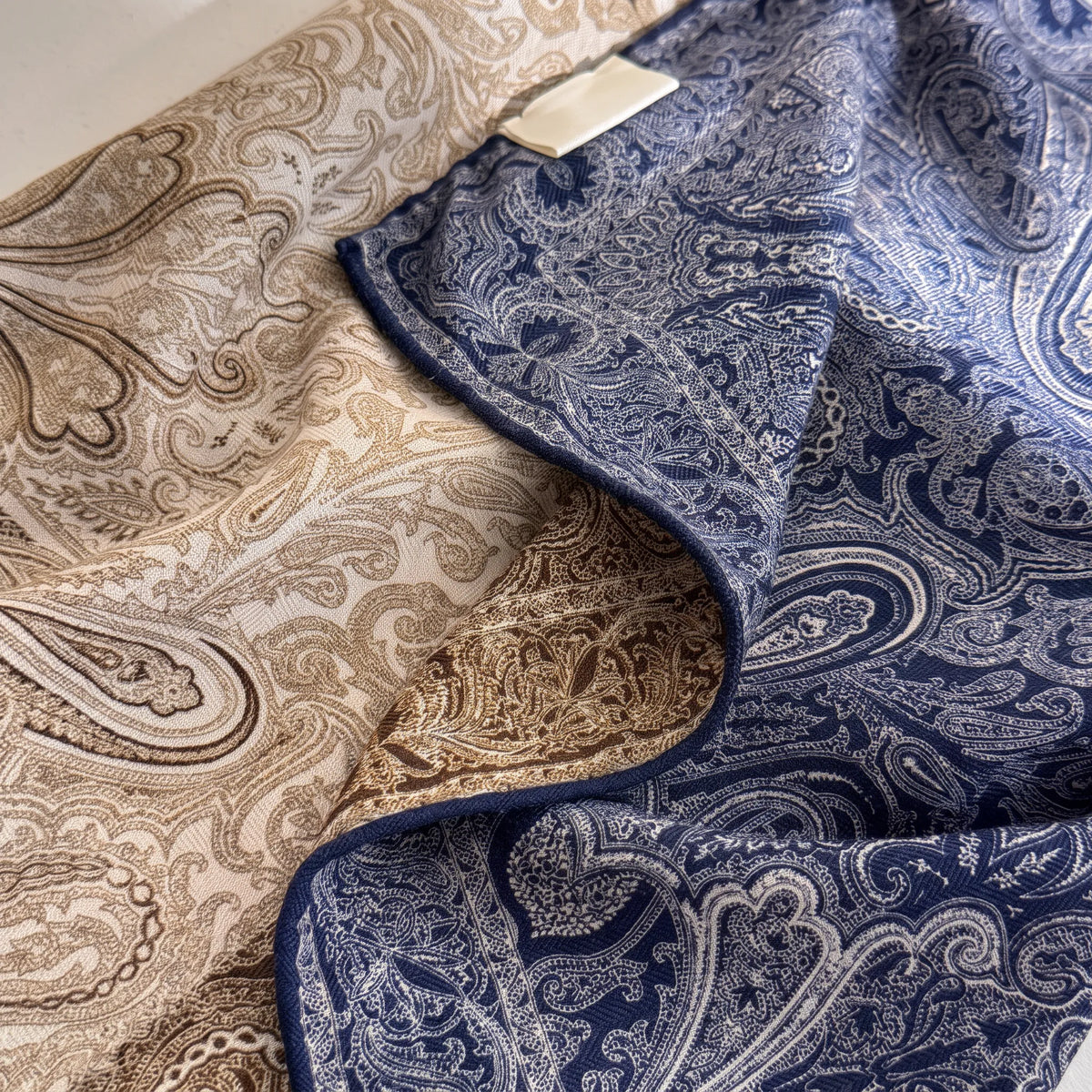 Westminster Paisley – Double-Sided 70% Wool 30% Silk Scarf