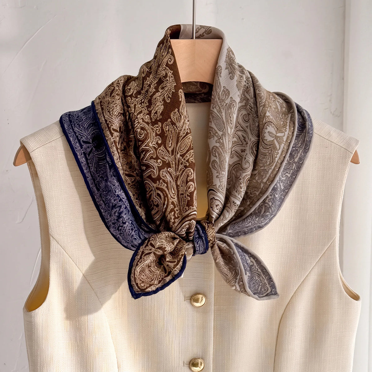 Westminster Paisley – Double-Sided 70% Wool 30% Silk Scarf