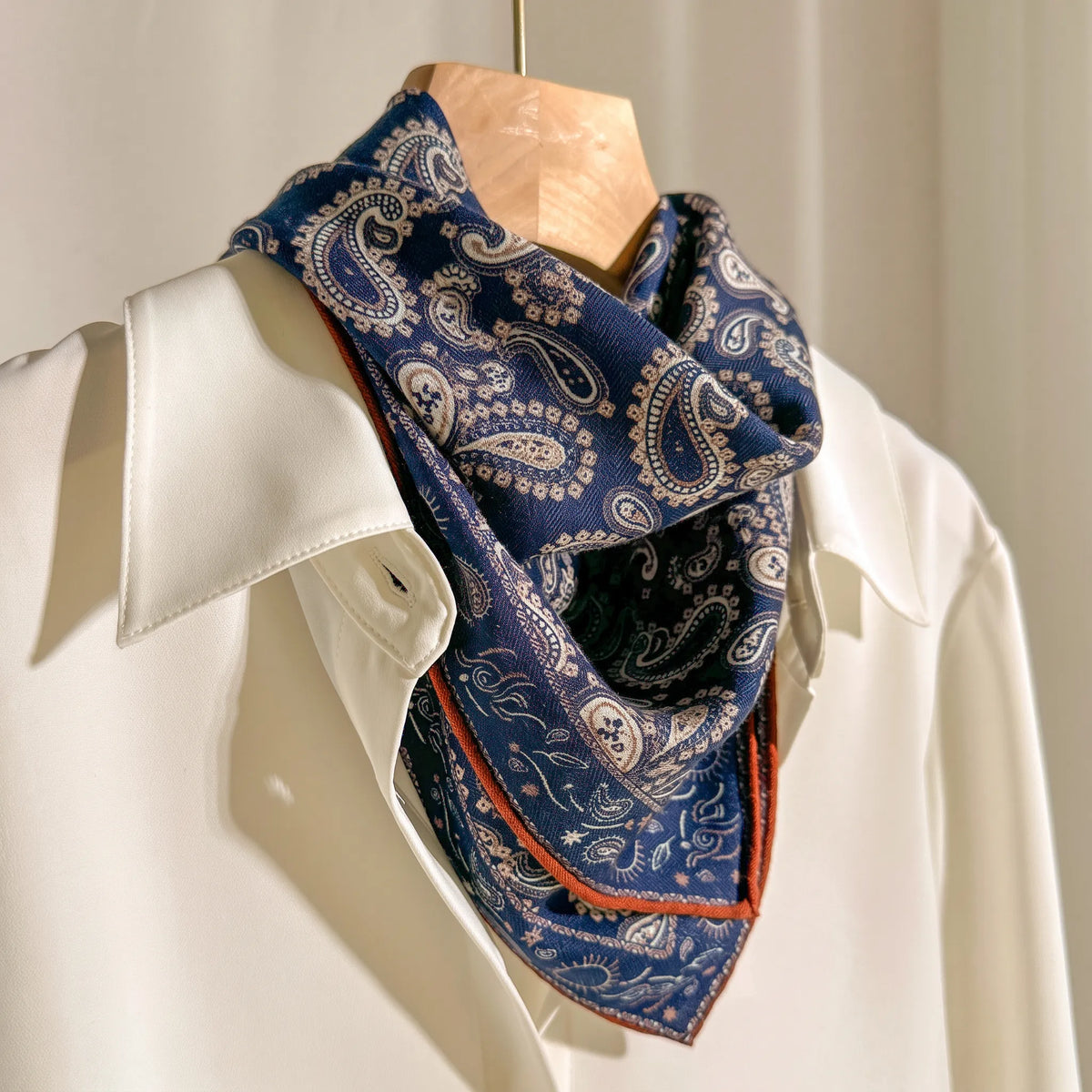 Mayfair Paisley – Double-Sided 70% Wool 30% Silk Scarf