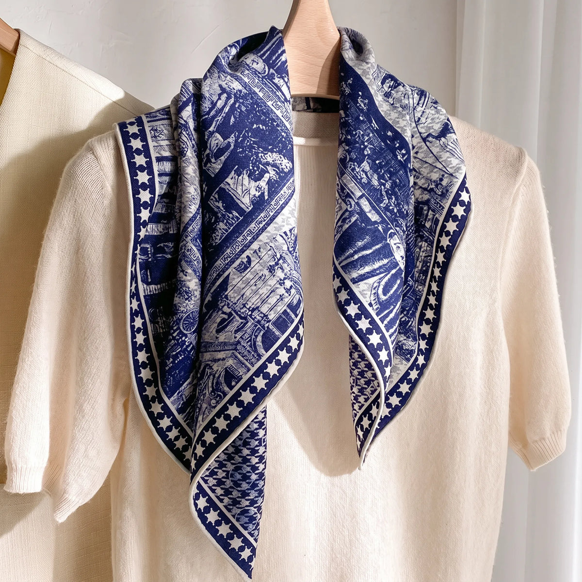 St James's Swan – Double-Sided 70% Wool 30% Silk Scarf