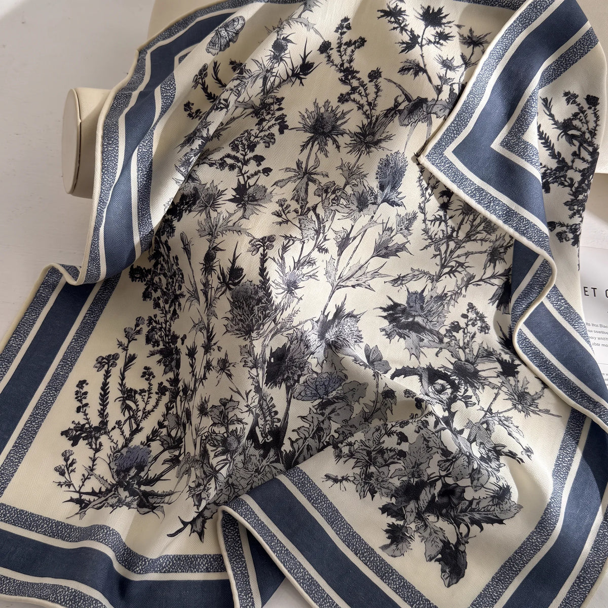 Kew Botanical – Double-Sided 70% Wool 30% Silk Scarf