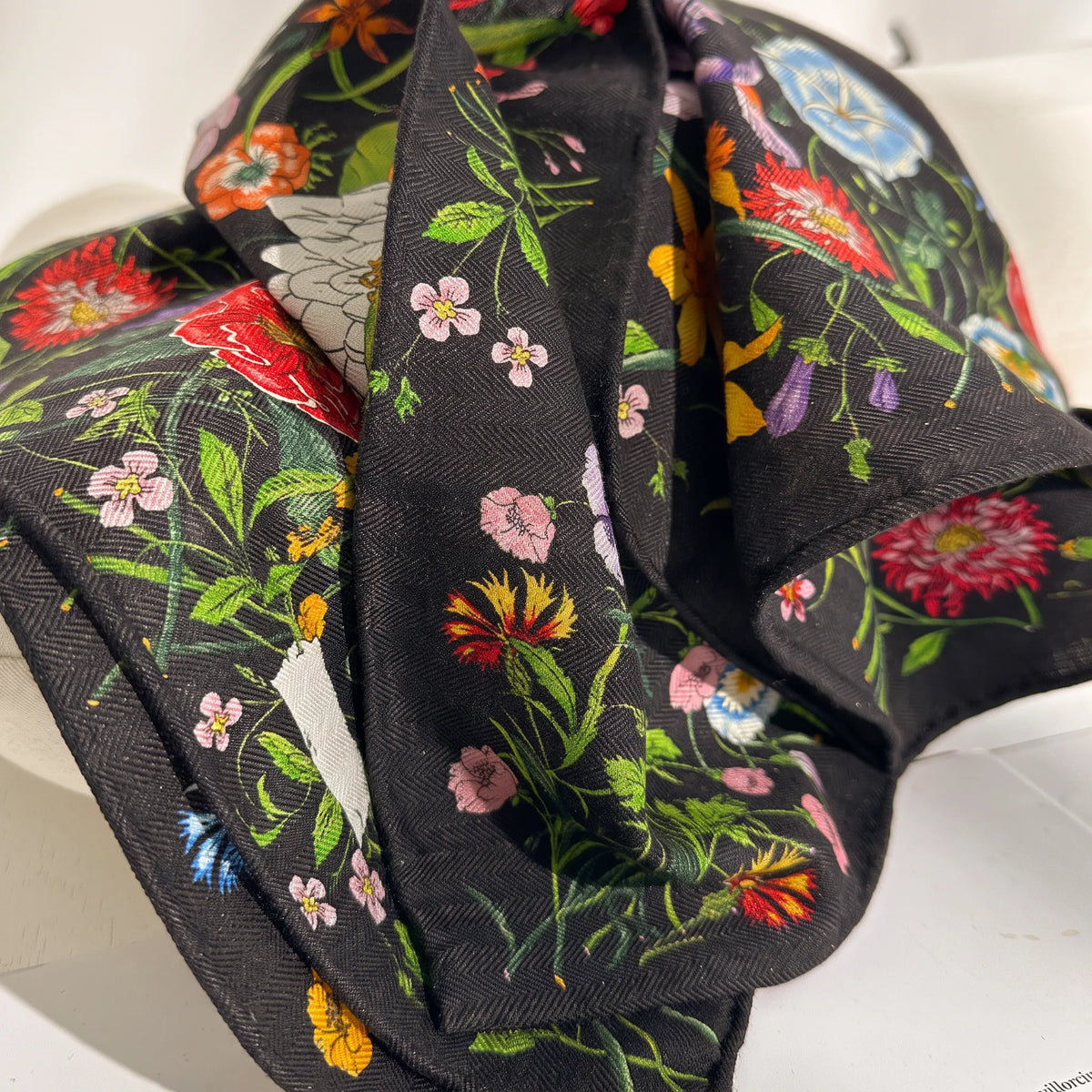Kensington Garden – Double-Sided 70% Wool 30% Silk Scarf