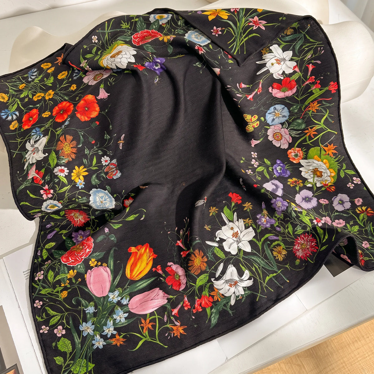 Kensington Garden – Double-Sided 70% Wool 30% Silk Scarf