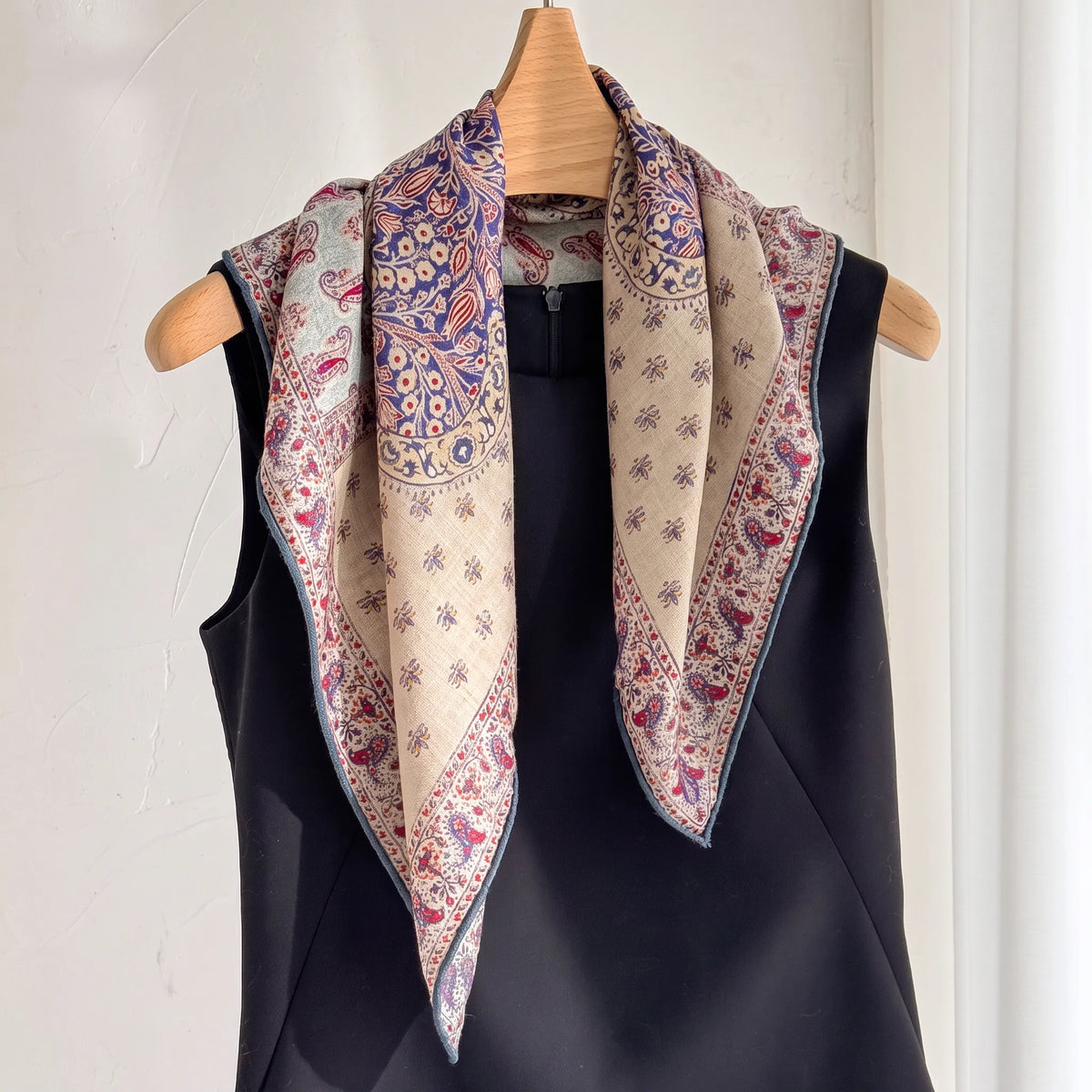Chelsea Heritage – Double-Sided 70% Wool 30% Silk Scarf