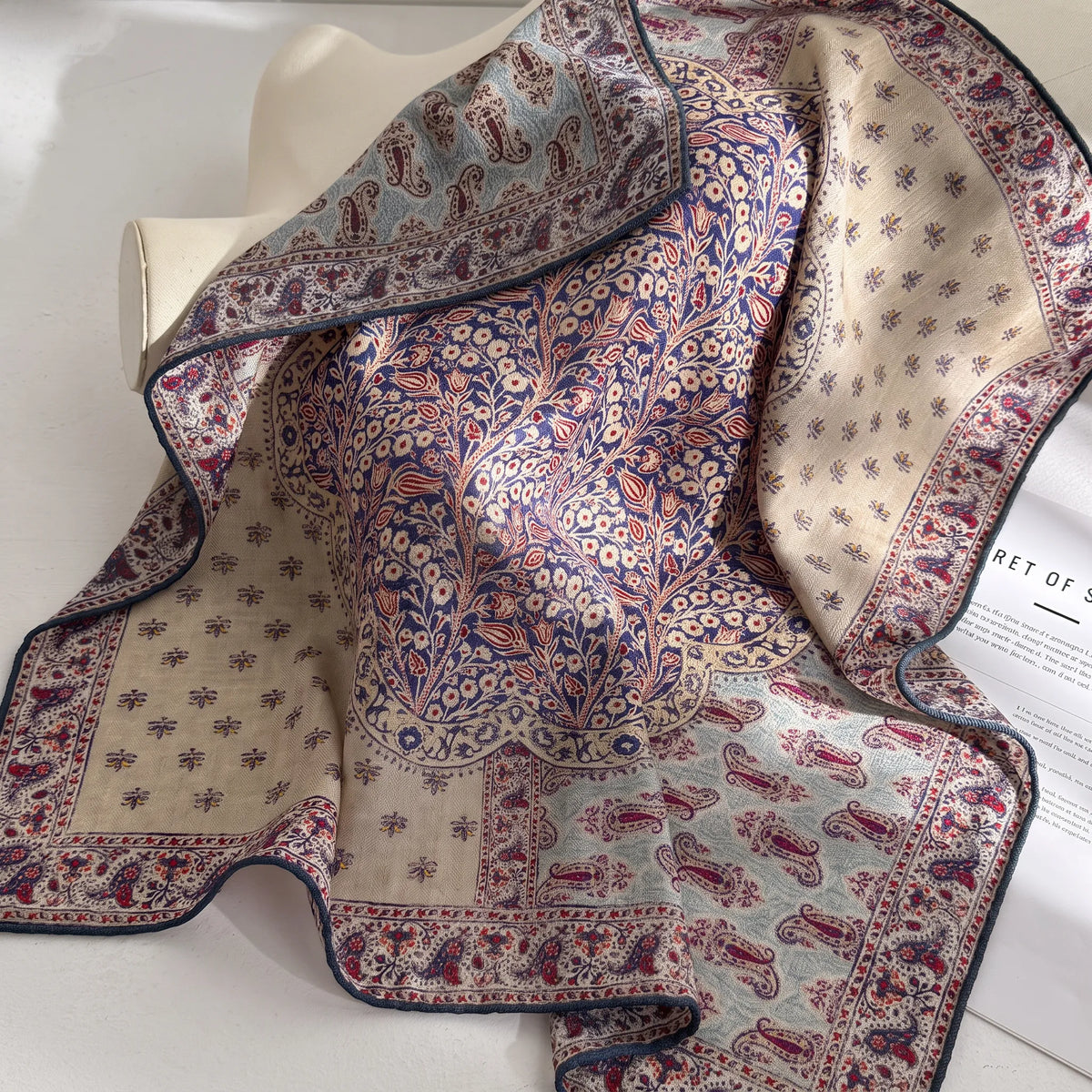 Chelsea Heritage – Double-Sided 70% Wool 30% Silk Scarf